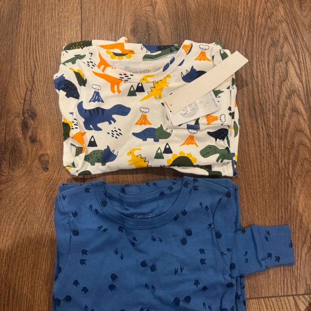 Pajama Set - Picture 2 of 4